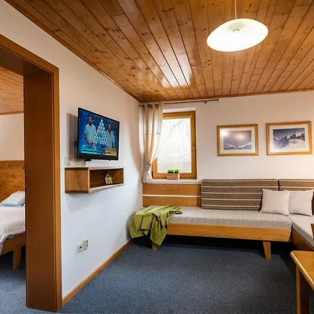 Rohacik Apartment *